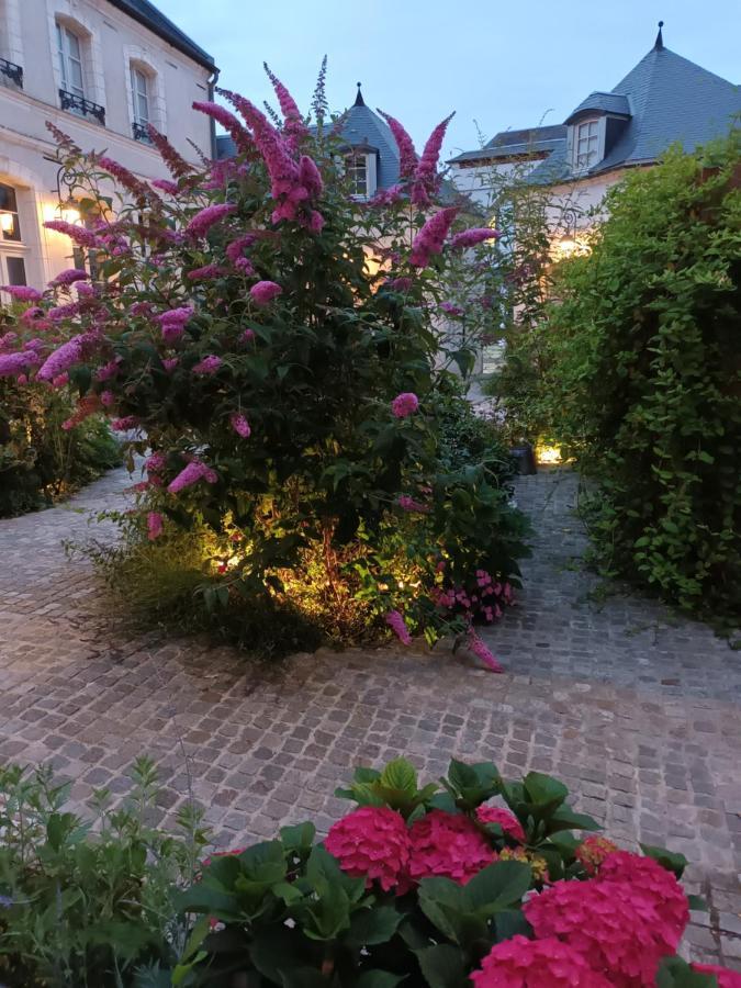 Montreuil  Hotel Loysel Le Gaucher מראה חיצוני תמונה